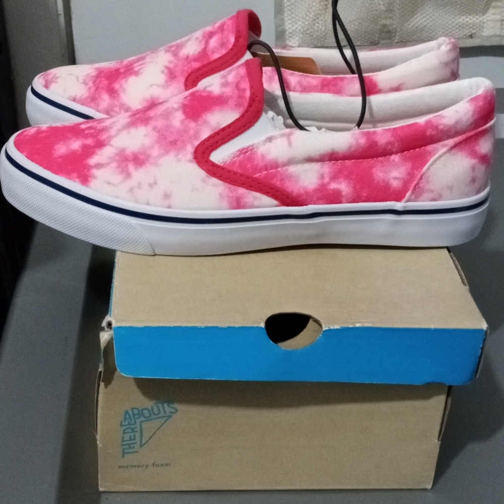 ThereAbouts Girls Sneakers